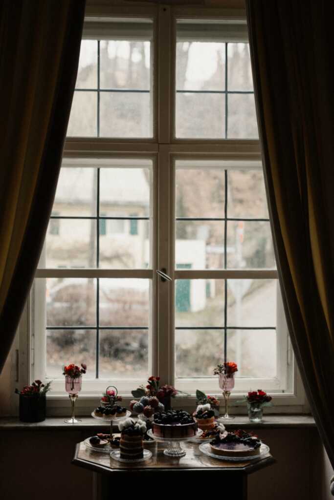 Winter Styled Shooting Muenchen Beerentoene Rauchblau 39