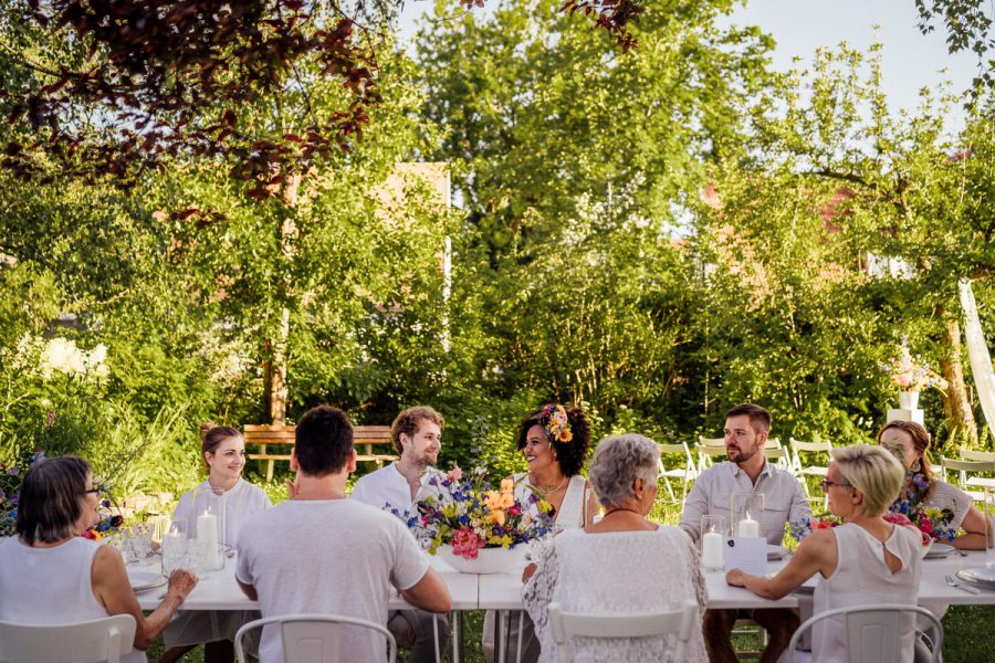 Elegante Hochzeit im eigenen Garten isarweiss