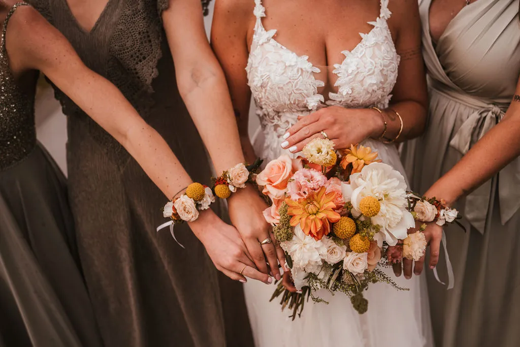 Was bewirken Blumen bei einer Hochzeit? Die Bedeutung der Hochzeitsfloristik — Teaser