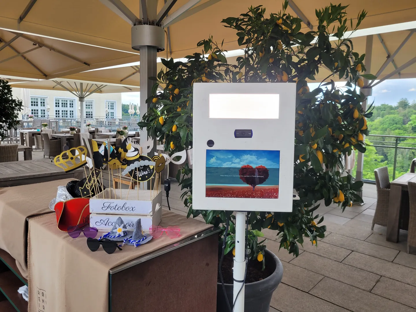 DJ mit Fotobox für deine Hochzeit in München — Teaser
