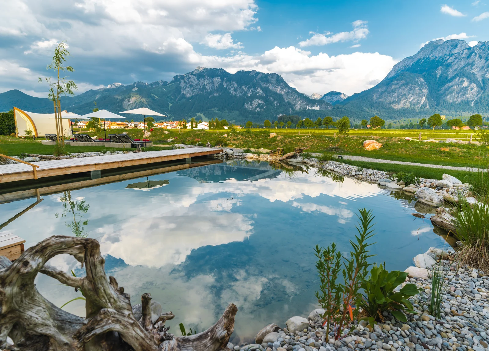 schwimmteich-neuschwanstein-hotel-das-ruebezahl
